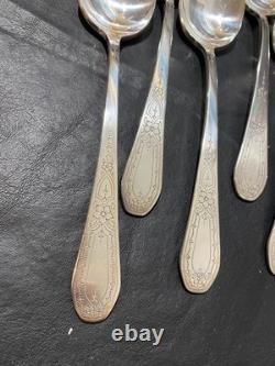 Paul Revere Community Plate 46 pieces silverplate flatware set nice! Oneida