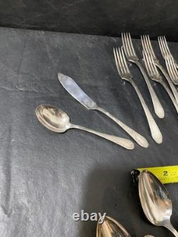 Paul Revere Community Plate 46 pieces silverplate flatware set nice! Oneida