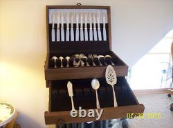 Queen Bess 1946 Silverplate 71 Piece Set Tudor Community Oneida Flatware