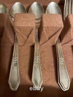 R. C. Co. Silverplate Rosedale Silverware Set Of 25 With Box
