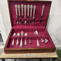 Reed and barton Mirrorstele 39pc Silver-plate set With Chest, 1945 Festivity
