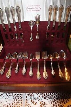 Remembrance 1847 Rogers Vintage Silverplate Flatware Service for (8) + Serving
