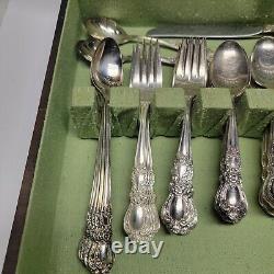 Rogers Bros 102 Piece Set Antique 1847 Flatware Heritage Set Finest Silverplate