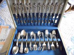 Rogers Bros. ETERNALLY YOURS 89 Piece Silverplate Flatware Set With Wood Box
