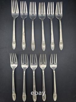 Rogers First Love 108 pieces Service for 8 Plus Serving & Extra Pieces Rogers First Love 108 pieces Service for 8 Plus Serving & Extra Pieces