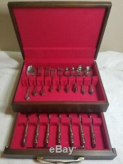 S. S. S. Oneida silver plate flatware 8 settings + serving and box