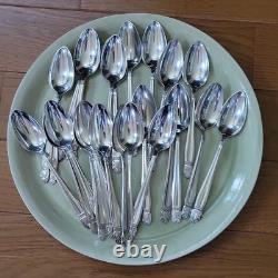 Service for 12 DANISH PRINCESS Silverplate Holmes & Edwards Flatware Set in Case