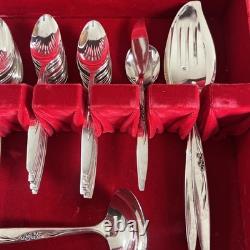Service for 12 Oneida Community 77 Pc Silverplate Flatware Set in Case