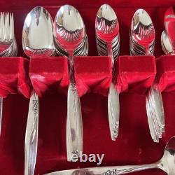 Service for 12 Oneida Community 77 Pc Silverplate Flatware Set in Case