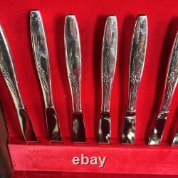 Service for 12 Oneida Community 77 Pc Silverplate Flatware Set in Case