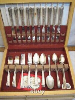 Set 53 Pcs Spring Bouquet Wm. Rogers IS Silverplate Flatware svc for 10