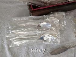 Silver Arbor SilverplateOneida76 Piece Set12 Place Settings + Serving Pcs NOS