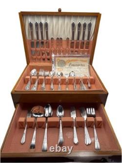 Silverplate Flatware Set 82 Pieces Oneida Countess II ART DECO 1930s withChest
