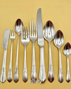 Silverplate Flatware Set 82 Pieces Oneida Countess II ART DECO 1930s withChest