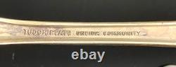 TUDOR QUEEN BESS II Silverplate Flatware Set Of 66 ONEIDA COMMUNITY +Serving