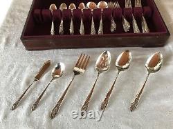 VINTAGE COMMUNITY SILVER PLATE FLATWARE SET by ONEIDA w BOX, 1950