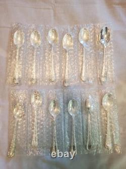 VTG Wm Rogers & Son Enchanted Rose Silverplate Flatware Set With Original Case