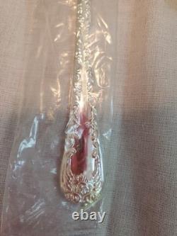 VTG Wm Rogers & Son Enchanted Rose Silverplate Flatware Set With Original Case