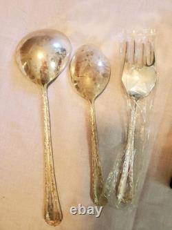 VTG Wm Rogers & Son Enchanted Rose Silverplate Flatware Set With Original Case