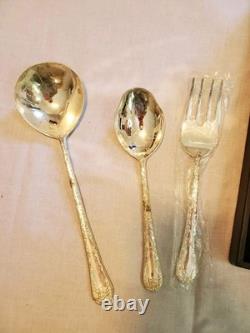 VTG Wm Rogers & Son Enchanted Rose Silverplate Flatware Set With Original Case