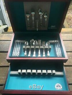 Vintage 1847 Rogers Bros. Heritage Silver Plate 56pc Flatware Set Service for 8
