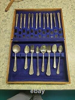 Vintage 1847 Rogers Bros Silverware Set 56 Piece Possable Sterling Silver