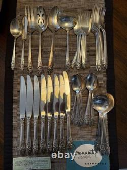 Vintage 54 Piece Oneida Community EVENING STAR Silverplate Flatware Set C