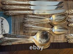 Vintage 54 Piece Oneida Community EVENING STAR Silverplate Flatware Set C
