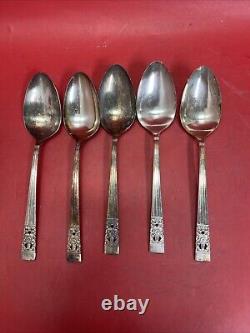 Vintage 75 pc Community Silver Plate Flatware