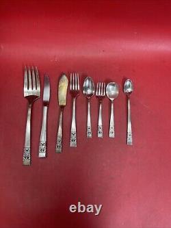 Vintage 75 pc Community Silver Plate Flatware