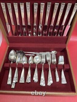 Vintage 75 pc Community Silver Plate Flatware