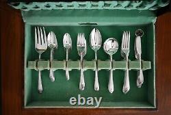 Vintage Exquisite Wm Rogers & Son IS Silver Plate 62 Pieces Flatware Set