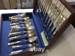 Vintage Oneida Community Coronation Flatware Set 1936 77 Pieces (CJL048006)