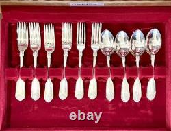 Vintage Oneida Silversmiths Community Heirloom Shell Silverplate Flatware Set