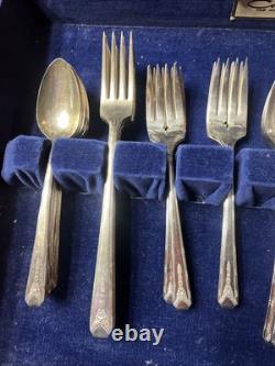 Vtg Community Oneida Silver Plate MILADY Flatware Silverware Set