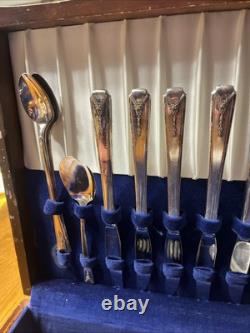 Vtg Community Oneida Silver Plate MILADY Flatware Silverware Set