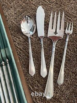 Vtg Oneida Community Tudor Plate Flatware 53pc Set & Wooden Box