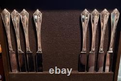 Vtg. Oneida Silverplated Flatware King James 55 Piece Set withStorage Case READ