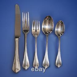 Vtg. Oneida Silverplated Flatware King James 55 Piece Set withStorage Case READ