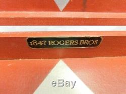 WM Rogers Bros. 26 Piece Ancestral Pattern Flatware Set In Original Box