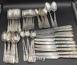 WM Rogers Extra Plate Chalfonte Original Rogers Silverplate 62pc Flatware Set