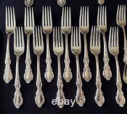 WM Rogers Mfg Co Original Rogers GRAND ELEGANCE Silver Plate Flatware 65 piece +