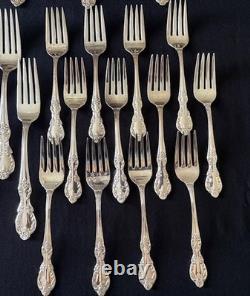 WM Rogers Mfg Co Original Rogers GRAND ELEGANCE Silver Plate Flatware 65 piece +