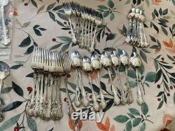 WM Rogers Troy Pattern Silverware 45 Service Pieces