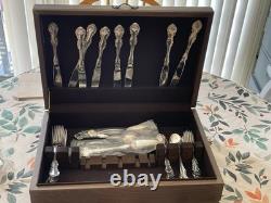 WM Rogers Troy Pattern Silverware 45 Service Pieces