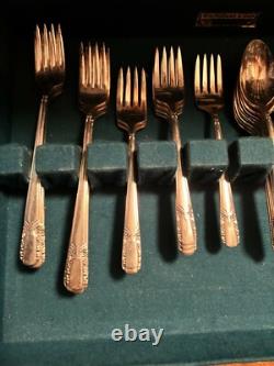 WM Rogers mfg co original flatware set Talisman (Silverplate, 1938) no case