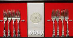 Wm Rogers MFG. Co. Extra Plate Grand Elegance Silverplate 48 Piece Flatware Set