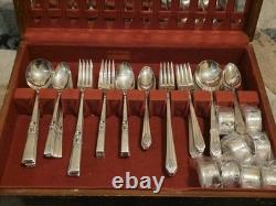Wm. Rogers Silverplate Flatware Set with Wooden Case, Community, Oneida, Tiffany