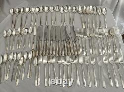 Wm Rogers & Son Gardenia IS Silver Plate Set 85 Pieces with Chest 1941