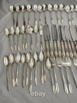 Wm Rogers & Son Gardenia IS Silver Plate Set 85 Pieces with Chest 1941
